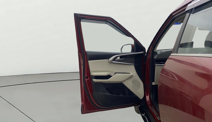 2023 KIA CARENS PRESTIGE PLUS 1.5 PETROL IMT 7 STR, Petrol, Manual, 18,039 km, LHS Front Door