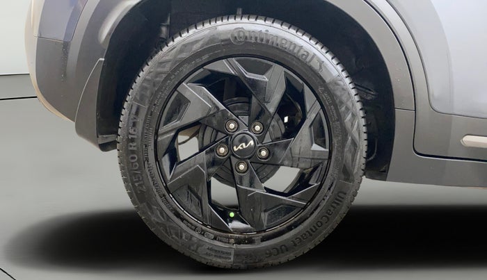 2022 KIA SONET X LINE 1.5 AT, Diesel, Automatic, 63,992 km, Right Rear Wheel