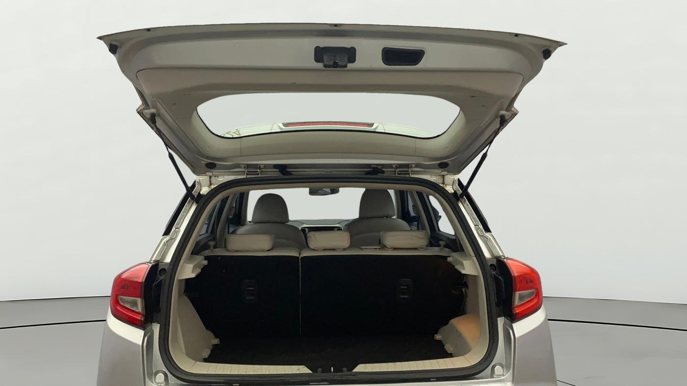 2020 Mahindra XUV300 W8 (O) 1.2 PETROL, Petrol, Manual, 91,363 km, Boot Door Open