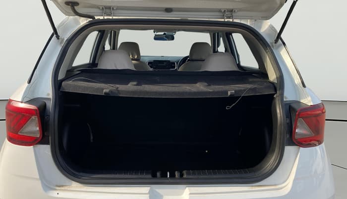 2021 Hyundai VENUE S 1.2, Petrol, Manual, 28,483 km, Boot Open Zoomed View