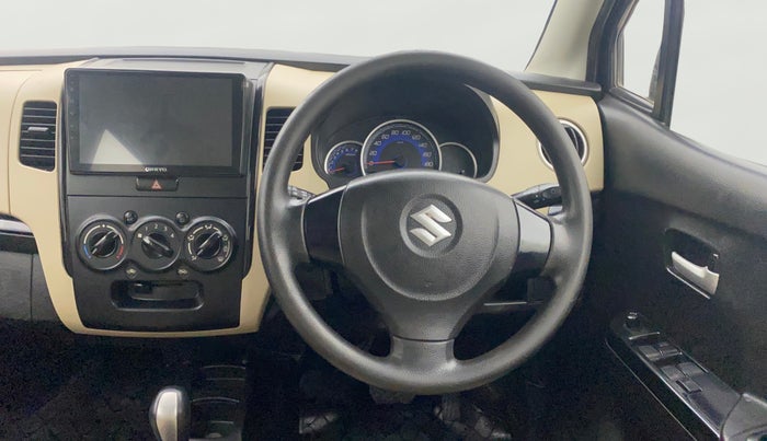 2017 Maruti Wagon R 1.0 VXI AMT, Petrol, Automatic, 27,997 km, Steering Wheel Close Up