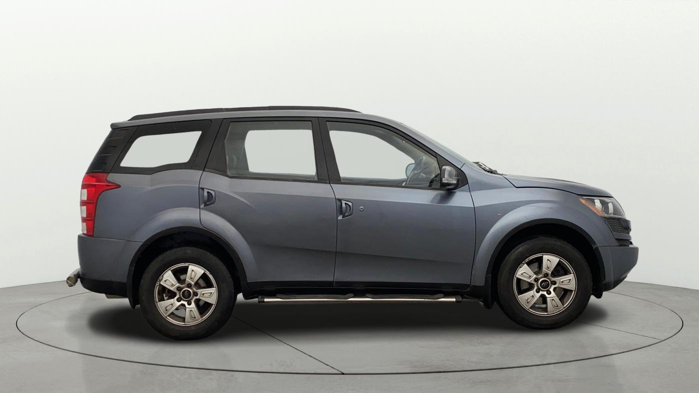2014 Mahindra XUV500 W8, Diesel, Manual, 86,374 km, Right Side View