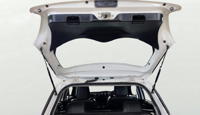 2020 Maruti Swift VXI, Petrol, Manual, 1,08,286 km, Boot Door Open