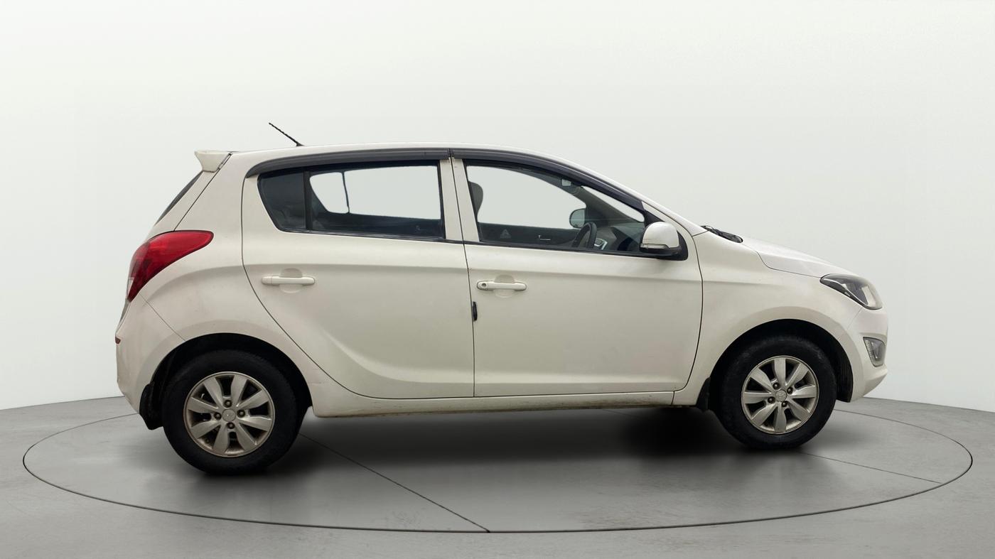 2013 Hyundai i20 SPORTZ 1.4 CRDI, Diesel, Manual, 78,316 km, Right Side View