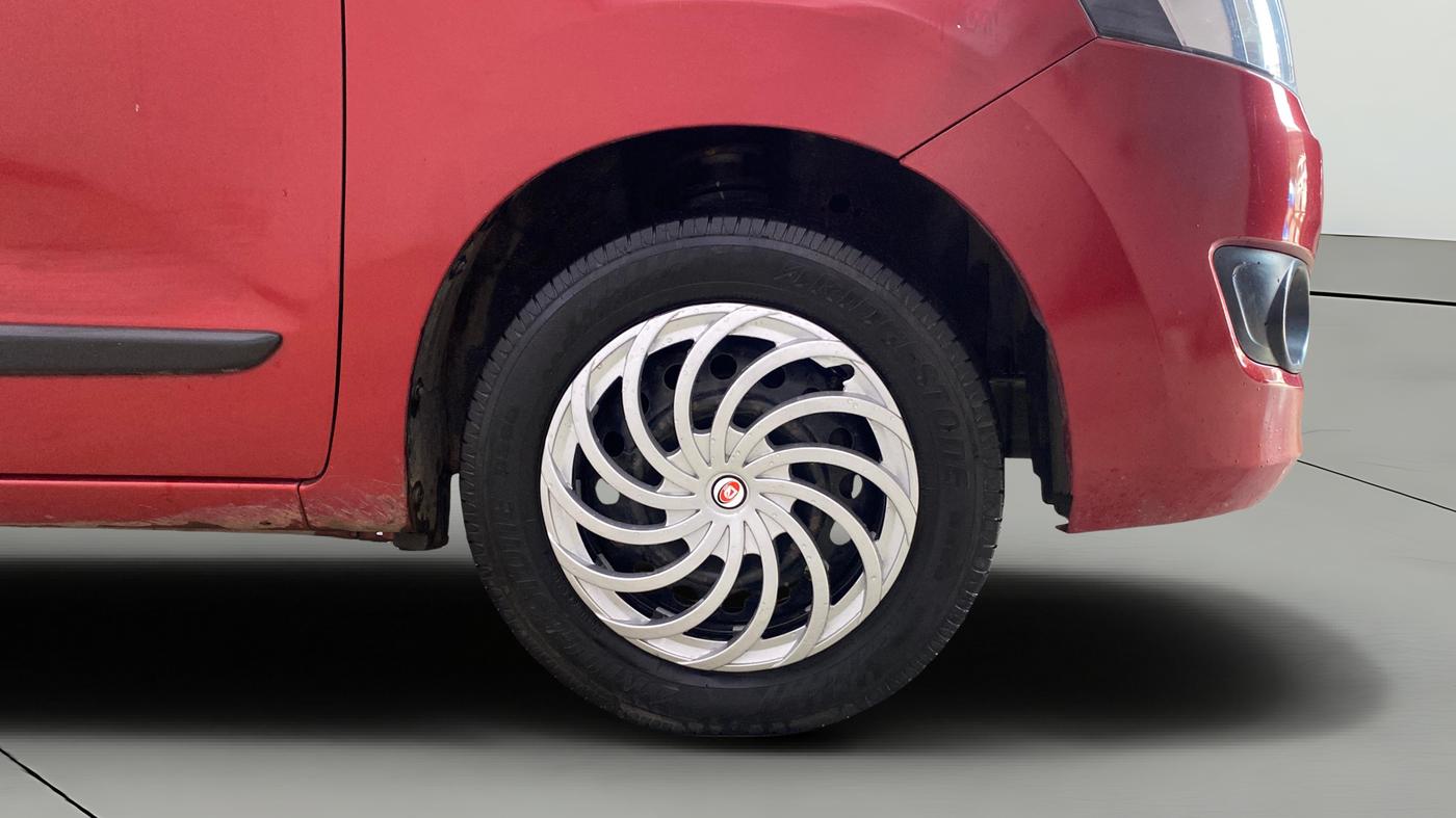 2013 Maruti Wagon R 1.0 VXI, CNG, Manual, 72,494 km, Right Front Wheel