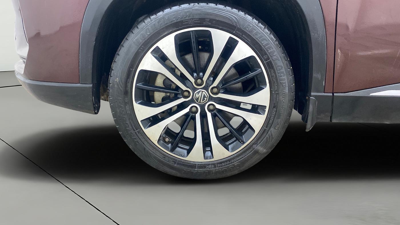 2022 MG HECTOR PLUS SELECT 2.0 DIESEL TURBO MT 7-STR, Diesel, Manual, 61,224 km, Left Front Wheel