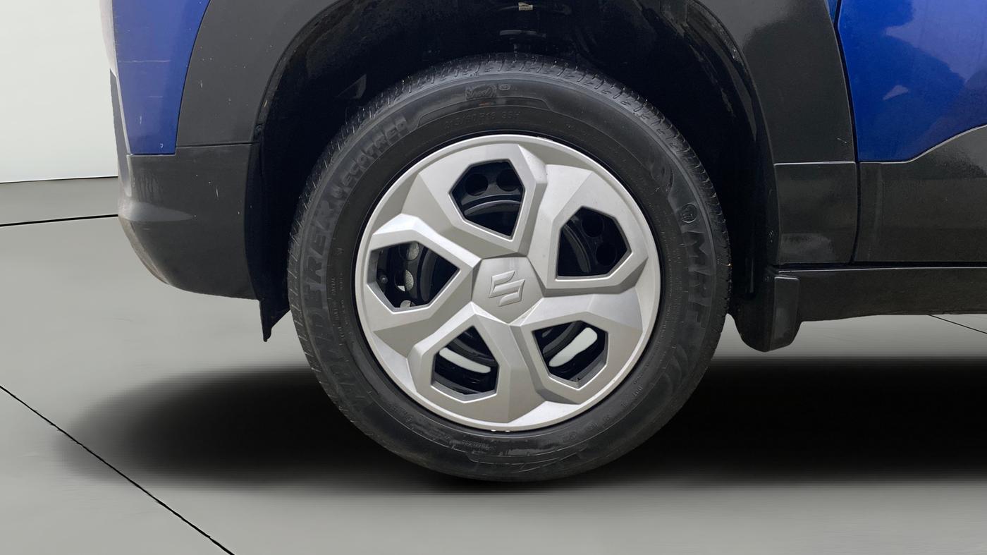 2022 Maruti BREZZA VXI SMART HYBRID, Petrol, Manual, 48,244 km, Left Front Wheel