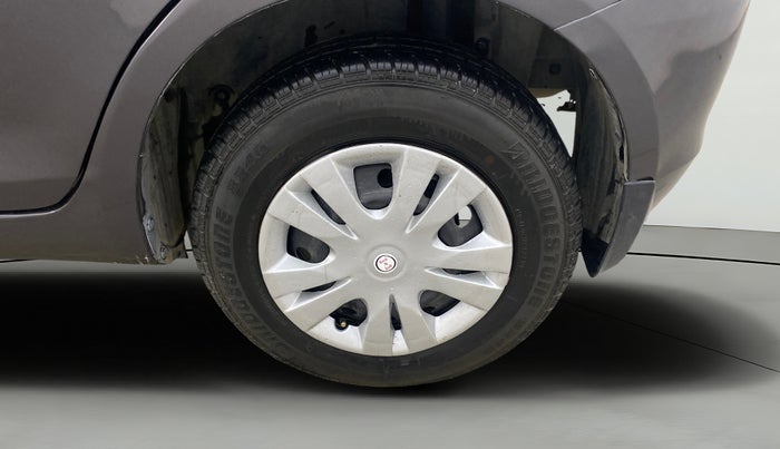 2015 Maruti Swift VXI, Petrol, Manual, 64,057 km, Left Rear Wheel