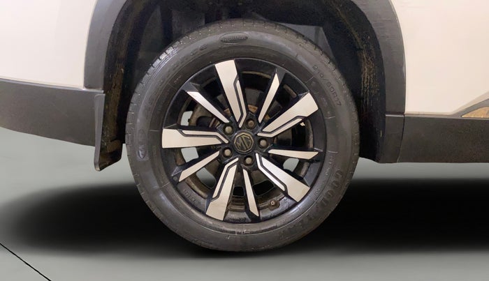 2020 MG HECTOR PLUS SHARP 1.5 PETROL TURBO DCT 6-STR, Petrol, Automatic, 65,948 km, Right Rear Wheel