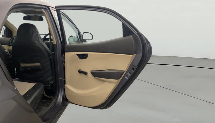 2015 Hyundai Eon ERA +, Petrol, Manual, 46,782 km, RHS Rear Door