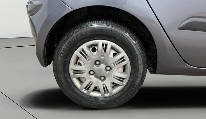 2015 Hyundai i10 MAGNA 1.1, Petrol, Manual, 28,226 km, Right Rear Wheel