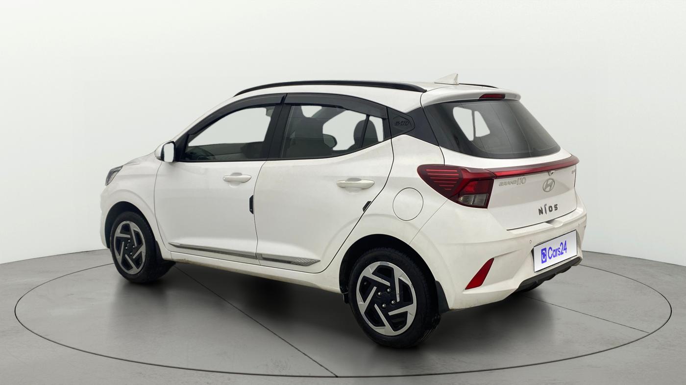 2024 Hyundai GRAND I10 NIOS SPORTZ 1.2 KAPPA VTVT CNG, CNG, Manual, 17,465 km, Left Back Diagonal