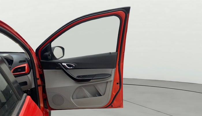 2020 Tata Tiago XZ PLUS PETROL, Petrol, Manual, 1,14,057 km, RHS Front Door