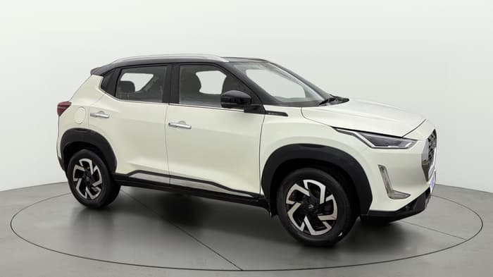 2022 Nissan MAGNITE XV PREMIUM TURBO CVT DUAL TONE, Petrol, Automatic, 32,836 km, Right Front Diagonal