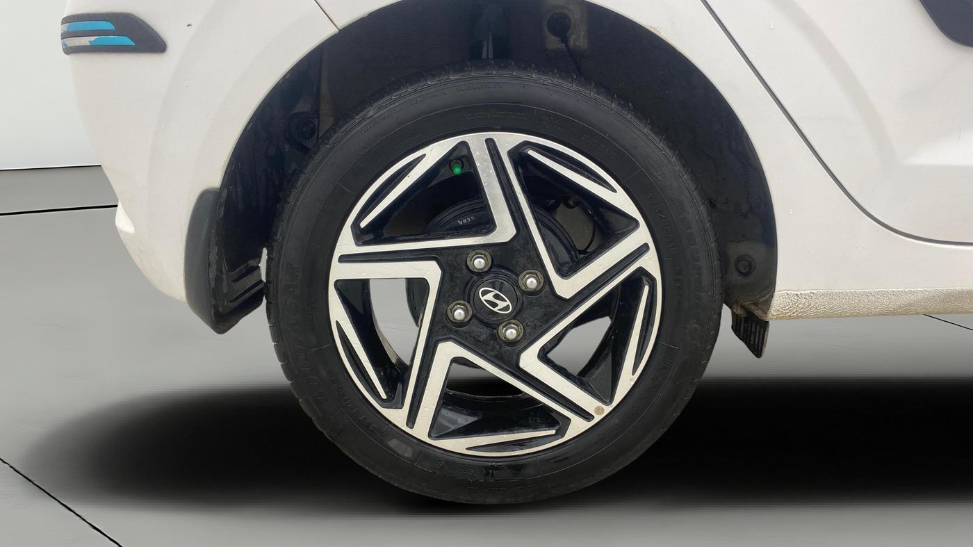 2023 Hyundai GRAND I10 NIOS SPORTZ 1.2 KAPPA VTVT DUAL TONE, Petrol, Manual, 24,438 km, Right Rear Wheel