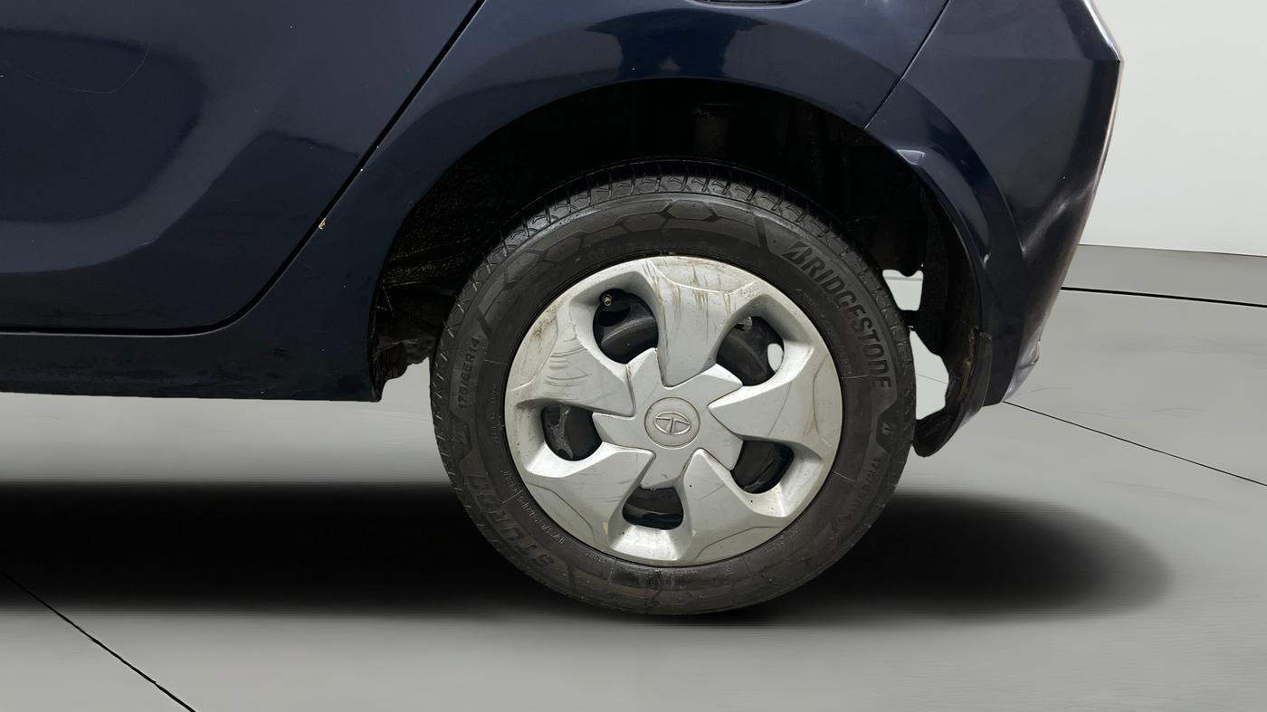 2022 Tata Tiago XT CNG, CNG, Manual, 1,13,357 km, Left Rear Wheel