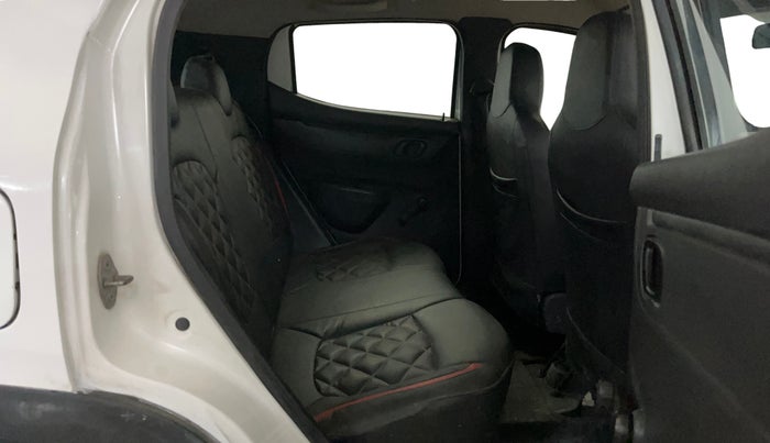 2016 Renault Kwid RXT 0.8, Petrol, Manual, 60,531 km, Right Side Rear Door Cabin