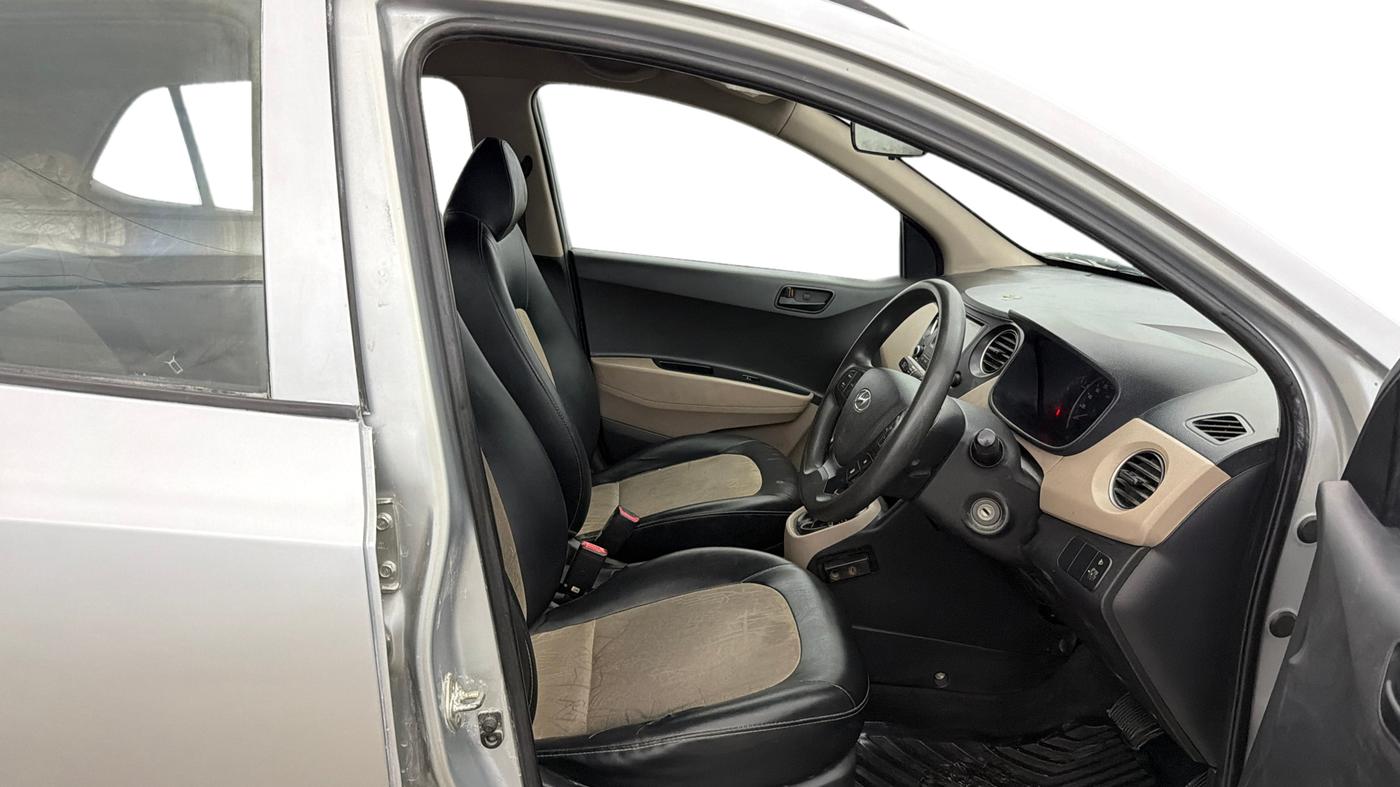 2018 Hyundai Grand i10 MAGNA AT 1.2 KAPPA VTVT, Petrol, Automatic, 56,890 km, Right Side Front Door Cabin