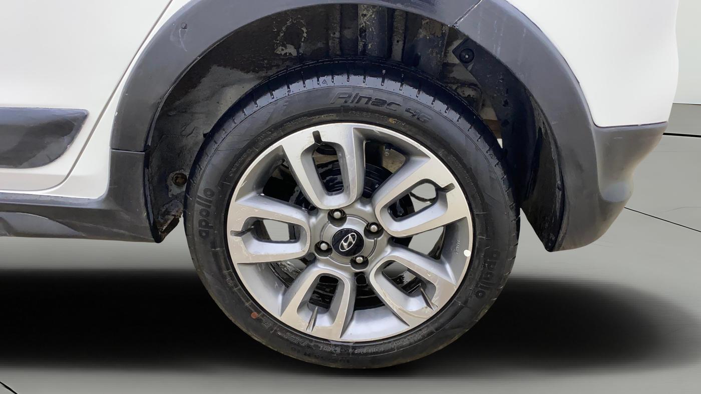 2015 Hyundai i20 Active 1.2 S, Petrol, Manual, 86,062 km, Left Rear Wheel