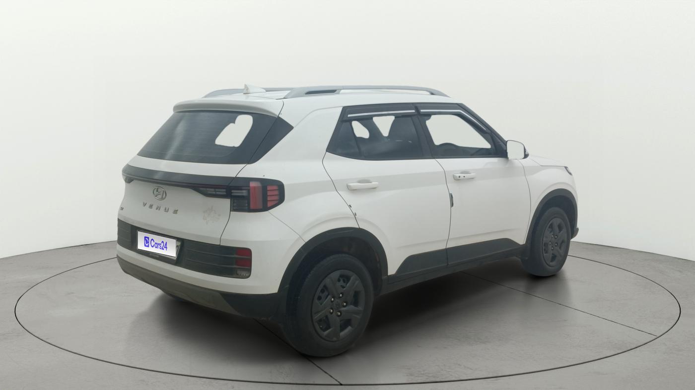 2024 Hyundai VENUE SX 1.2 PETROL, Petrol, Manual, 20,652 km, Right Back Diagonal
