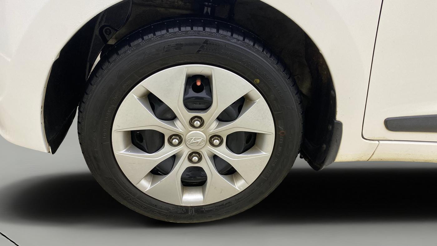 2016 Hyundai Xcent S 1.2, Petrol, Manual, 39,492 km, Left Front Wheel