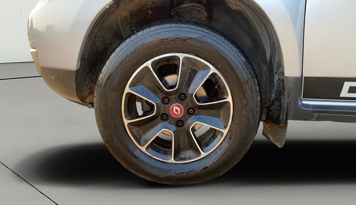 2017 Renault Duster RXS CVT, Petrol, Automatic, 55,281 km, Left Front Wheel