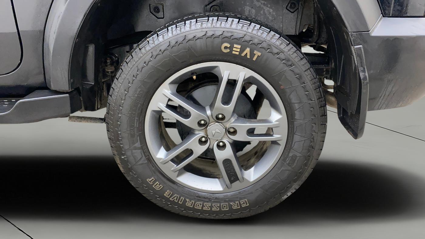 2024 Mahindra Thar LX HT PETROL 4WD MT, Petrol, Manual, 14,249 km, Left Rear Wheel