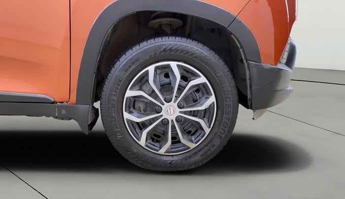 2016 Mahindra Kuv100 K6 5 STR, Petrol, Manual, 12,659 km, Right Front Wheel