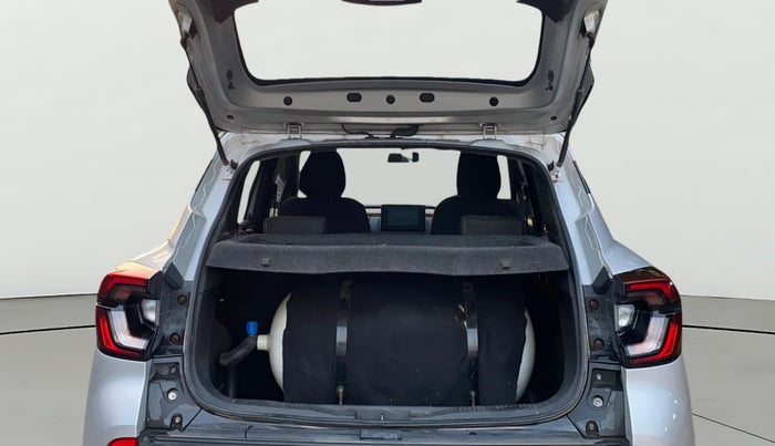 2022 Renault Kiger RXT (O) MT, CNG, Manual, 70,181 km, Boot Open Zoomed View