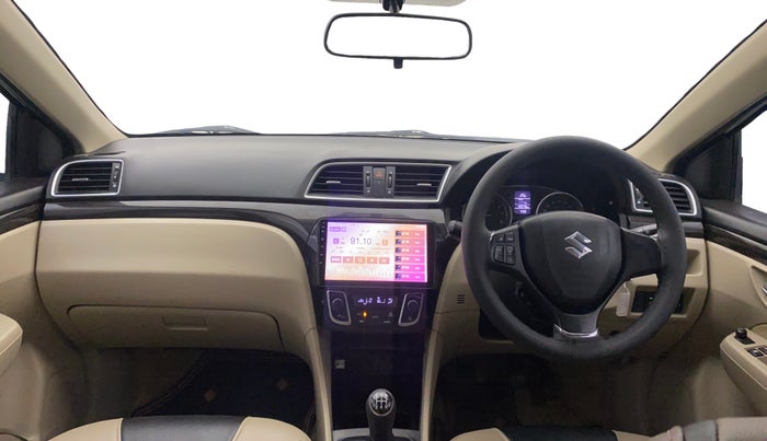 2017 Maruti Ciaz DELTA 1.4 MT PETROL, Petrol, Manual, 40,362 km, Dashboard
