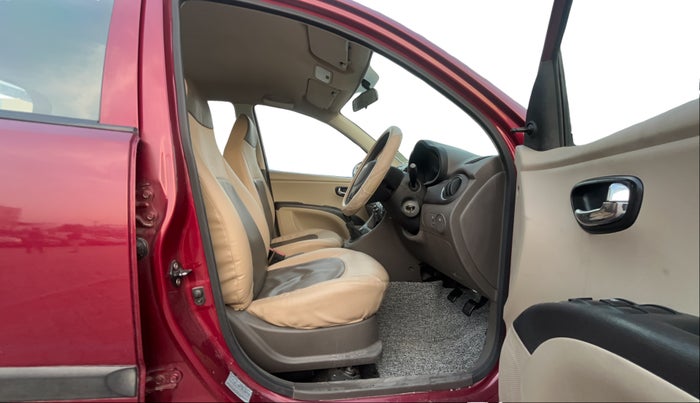 2013 Hyundai i10 SPORTZ 1.1, Petrol, Manual, 50,742 km, Right Side Front Door Cabin