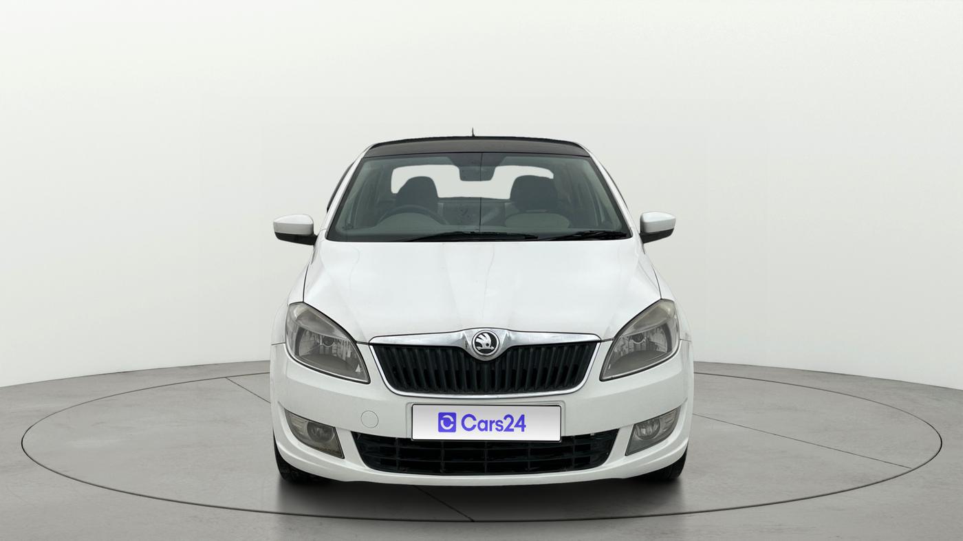 2015 Skoda Rapid AMBITION 1.6 MPI MT PLUS, Petrol, Manual, 67,754 km, Front