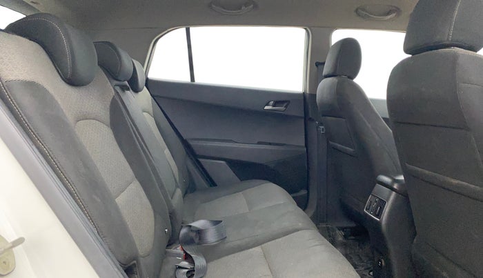 2017 Hyundai Creta SX PLUS AT 1.6 PETROL, Petrol, Automatic, 92,629 km, Right Side Rear Door Cabin