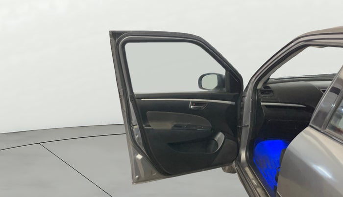 2016 Maruti Swift VXI, Petrol, Manual, 67,154 km, LHS Front Door