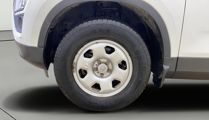 2021 Tata Safari XM, Diesel, Manual, 60,068 km, Left Front Wheel
