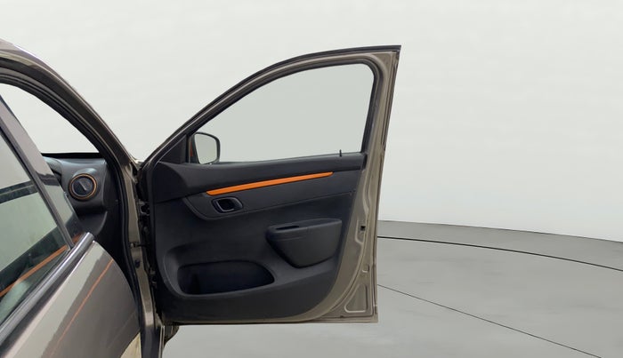 2017 Renault Kwid CLIMBER 1.0 AMT, Petrol, Automatic, 54,483 km, RHS Front Door