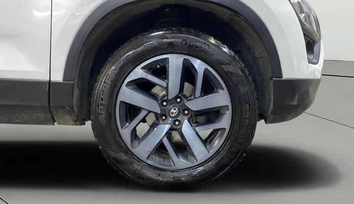 2022 Tata Harrier XMA SUNROOF 2.0L KRYOTEC, Diesel, Automatic, 1,20,097 km, Right Front Wheel