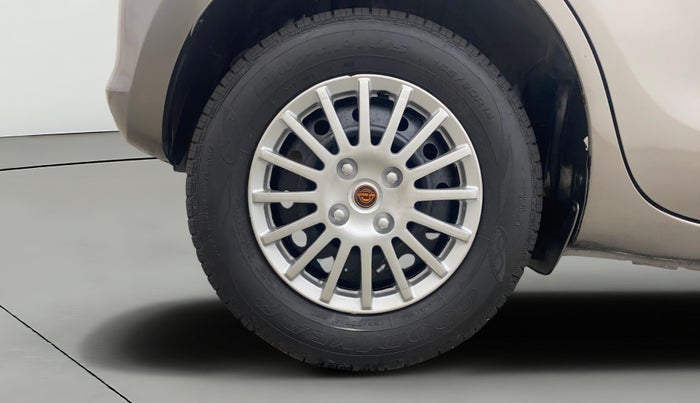 2018 Maruti Swift VXI, Petrol, Manual, 1,19,894 km, Right Rear Wheel