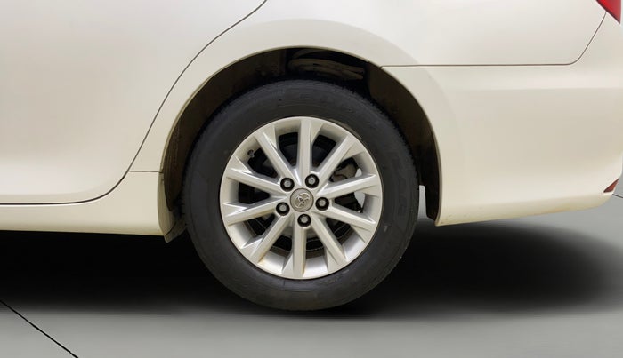 2016 Toyota Camry 2.5L AT, Petrol, Automatic, 65,294 km, Left Rear Wheel