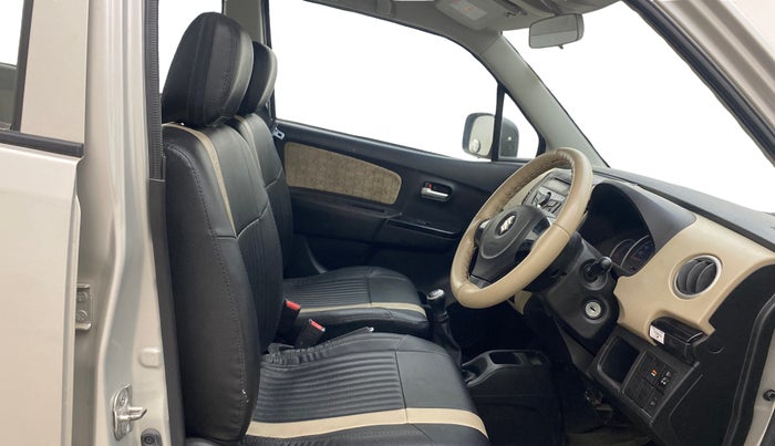 2017 Maruti Wagon R 1.0 VXI OPT, Petrol, Manual, 29,992 km, Right Side Front Door Cabin