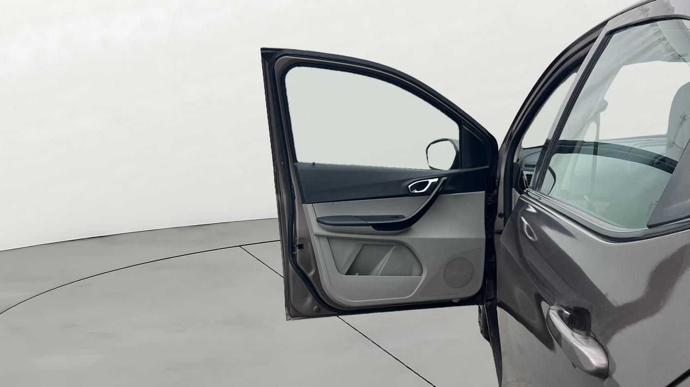 2018 Tata Tiago XZ PLUS PETROL, Petrol, Manual, 50,245 km, LHS Front Door