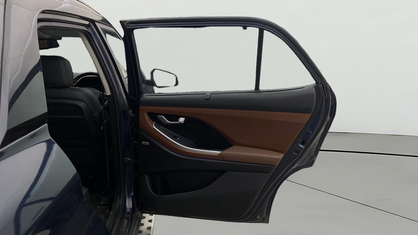 2022 Hyundai ALCAZAR 2.0 SIGNATURE (O) AT 6STR, Petrol, Automatic, 76,386 km, RHS Rear Door