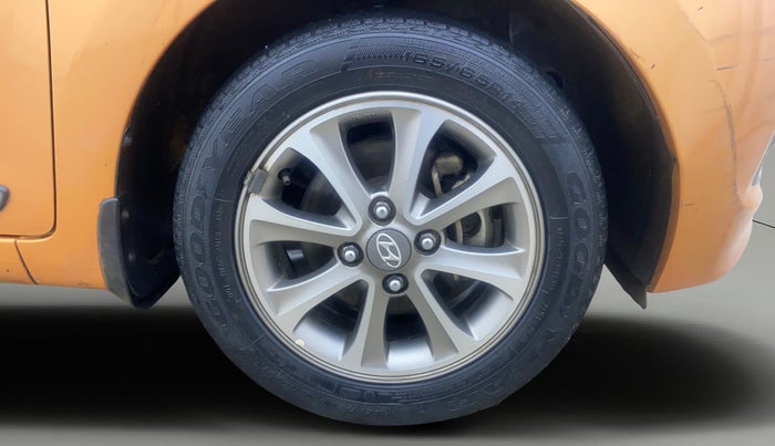 2015 Hyundai Grand i10 ASTA 1.2 KAPPA VTVT, Petrol, Manual, 47,435 km, Right Front Wheel