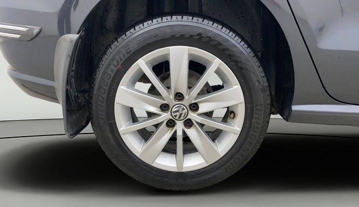 2016 Volkswagen Ameo HIGHLINE1.2L, Petrol, Manual, 40,904 km, Right Rear Wheel