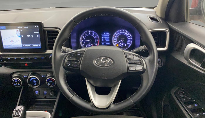 2019 Hyundai VENUE SX 1.0 (O) TURBO, Petrol, Manual, 1,07,269 km, Steering Wheel Close Up