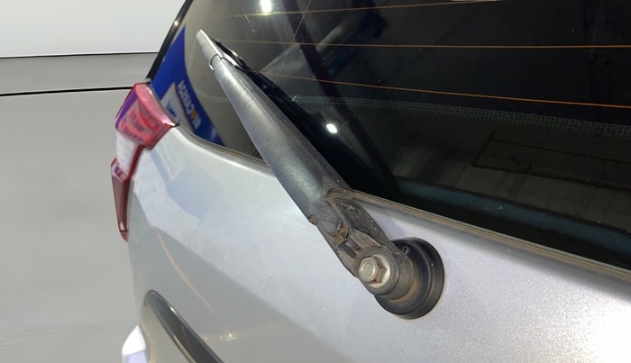 2020 Mahindra XUV500 W7, Diesel, Manual, 43,592 km, Rear Wiper