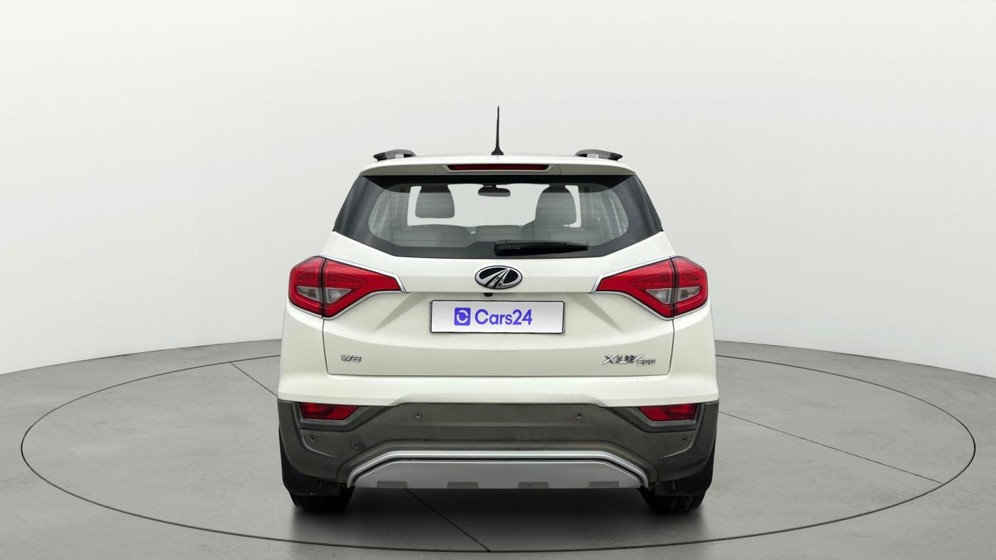 2020 Mahindra XUV300 W8 1.2 PETROL, Petrol, Manual, 27,271 km, Back/Rear