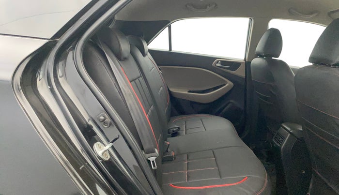 2016 Hyundai Elite i20 ASTA 1.2 (O), Petrol, Manual, 64,574 km, Right Side Rear Door Cabin