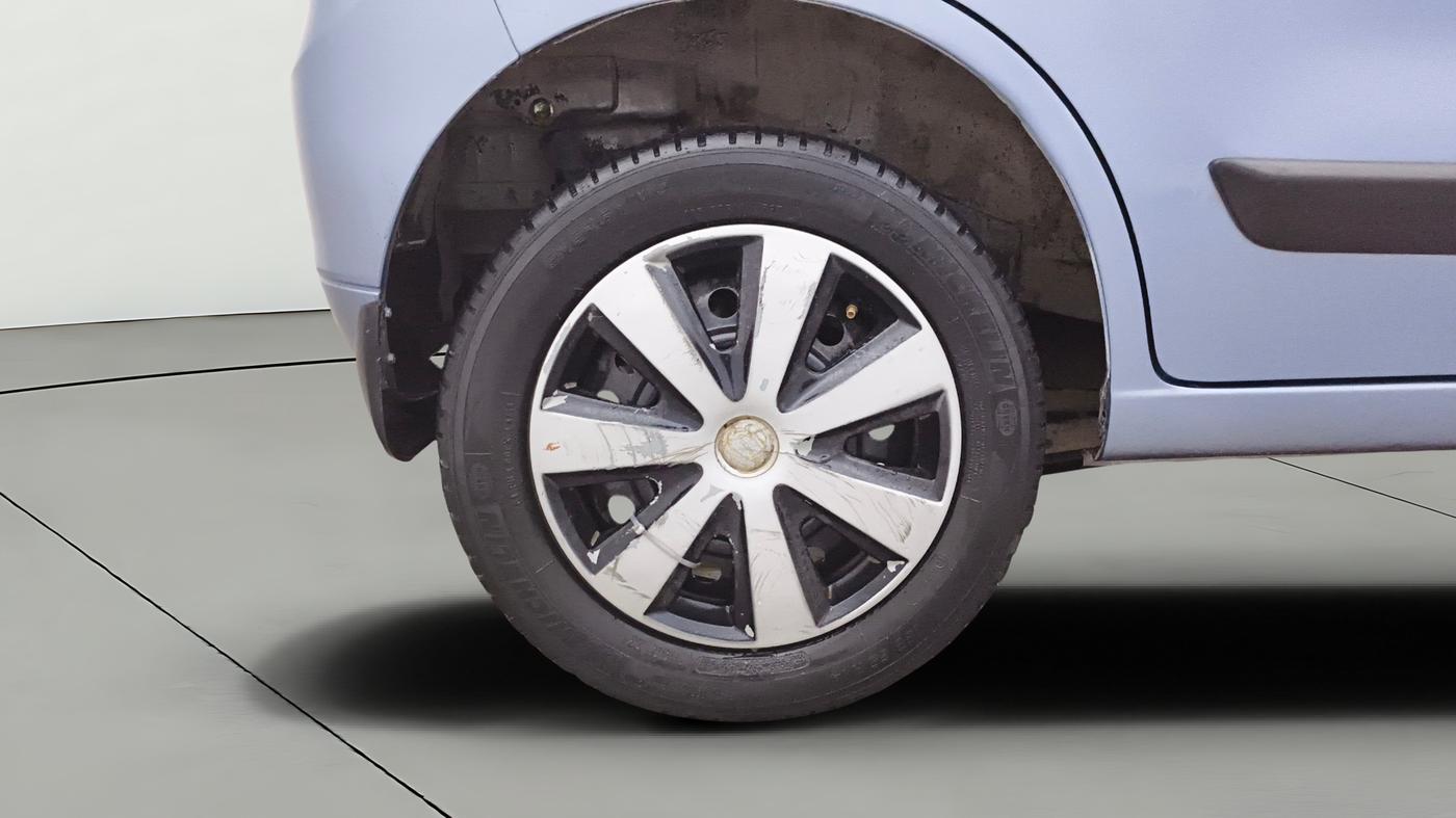 2013 Maruti Wagon R 1.0 VXI, Petrol, Manual, 91,106 km, Right Rear Wheel