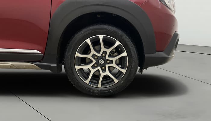 2023 Maruti XL6 ALPHA PLUS MT, Petrol, Manual, 53,639 km, Right Front Wheel